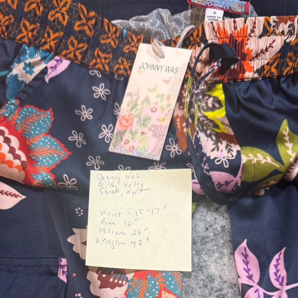 Johnny Was Wild Kelly Silk Cargo Pants - Picture 10 of 10